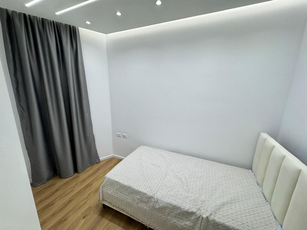 🏘️Si affittano due appartamenti 2+1 + Parcheggio 📍 Indirizzo: Ali Demi, Complesso Kadiu💰 Prezzo: 60.000 lek / mese 💰 Prezzo: 55.000 lek / mese SENZA PARCHEGGIO