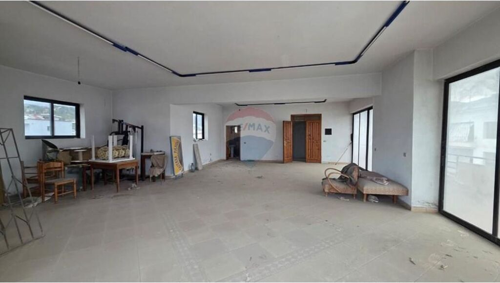 🏡 Villa – In Vendita – Via Ali Demi, Vlora