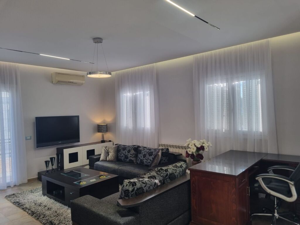 1+1, furnished at the American villas 550 euro