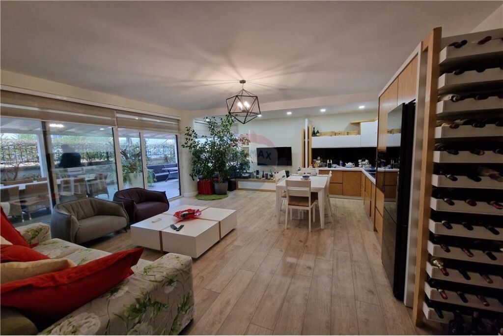 🏡✨ Appartamento di Lusso in Vendita – Lungo Mare, Vlora ✨🌊