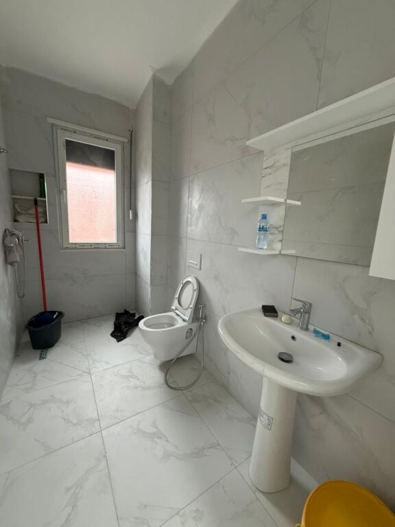 Apartament me qera 2+1+ballkon