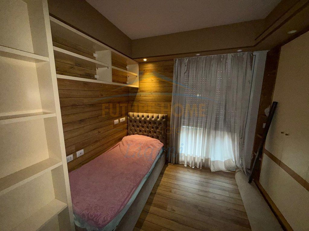 Qera, Apartament 3+1+2, Myslym Shyri, Tiranë