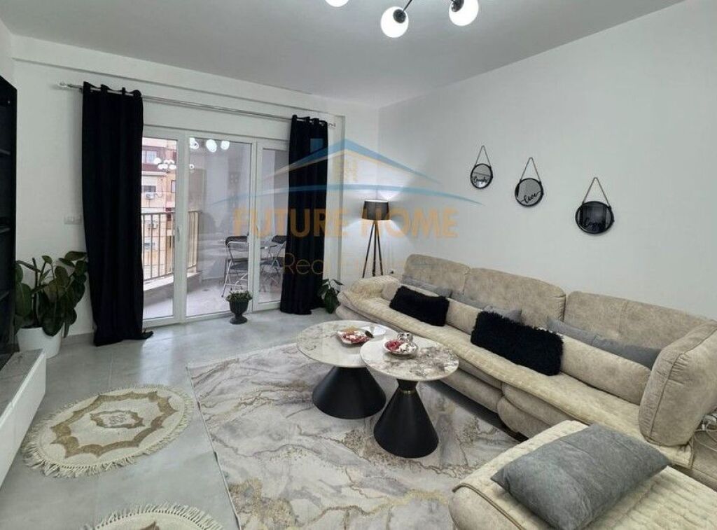 Rent, Apartment 1+1, Zogu i Zi, Tirana