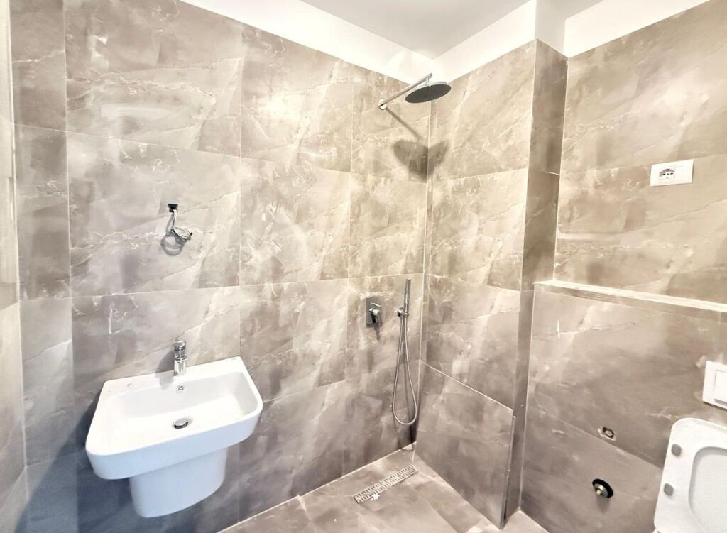 📌APPARTAMENTO IN AFFITTO PER UFFICI – CENTRO, Tirana