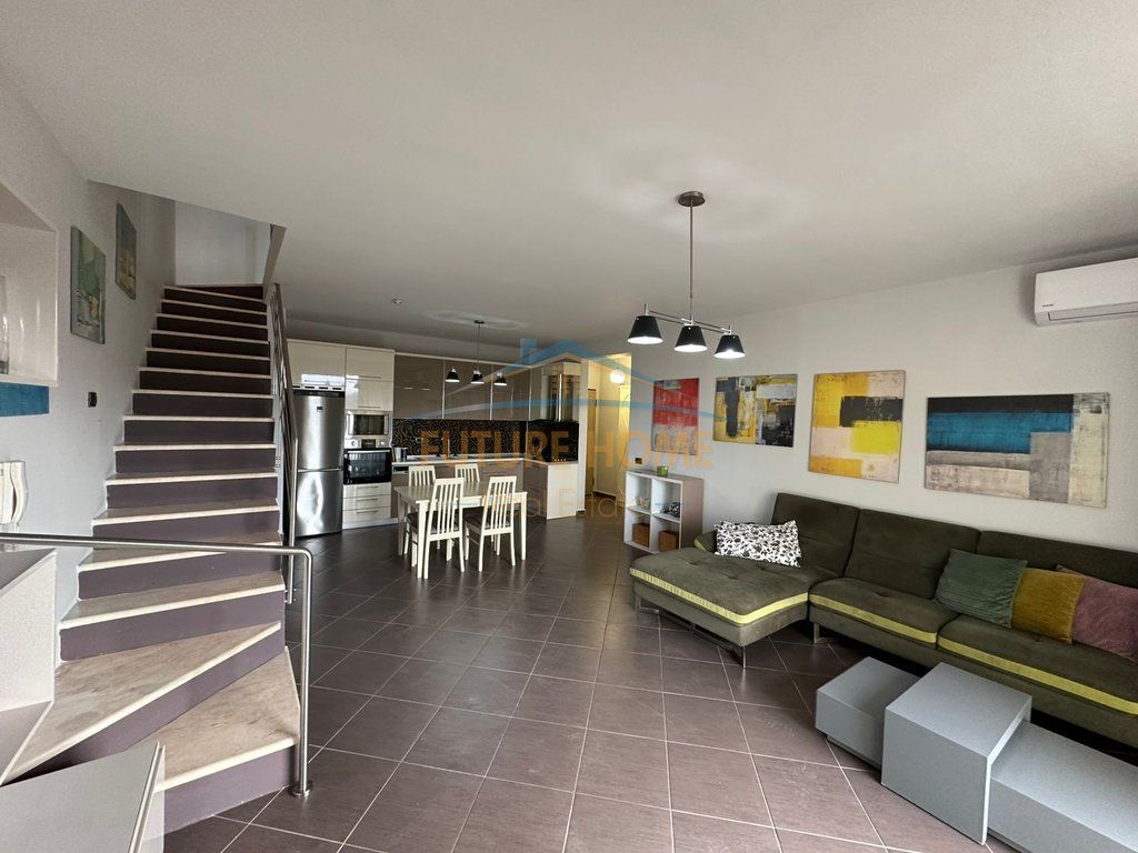 Duplex 2+1+2, Residenza "Kodra e Diellit 1", Tirana.