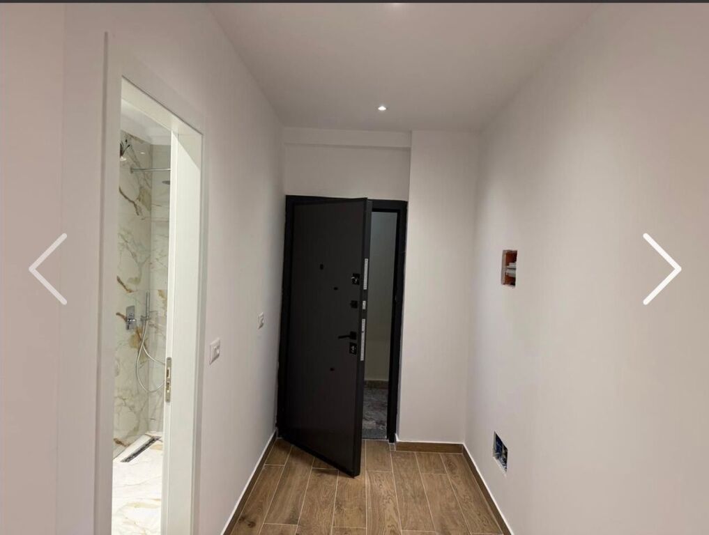Apartment for office, at the criminal court train station, 600 euros
