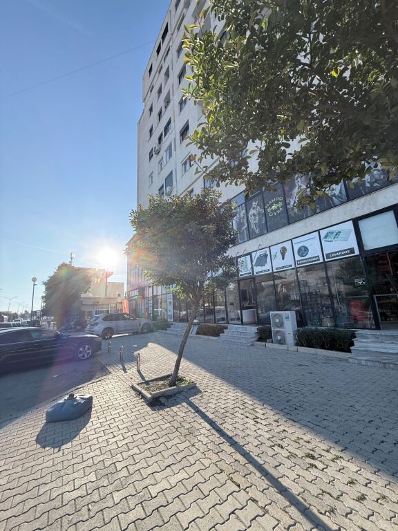 SHITET AMBIENT BIZNESI SHKOZET DURRES