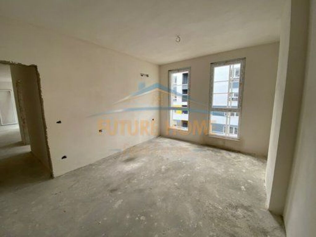 In vendita, Appartamento 2+1+2, Univers City, Tirana.