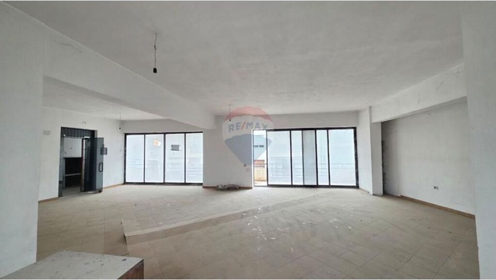 🏡 Villa – In Vendita – Via Ali Demi, Vlora