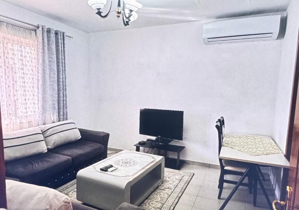 Casa privata 2+1 in affitto nella zona di Lapraka, in via Imzot Mark Sopi