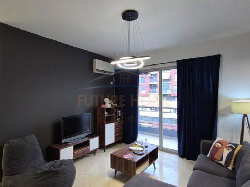 AFFITTO APPARTAMENTO 2+1+PARCHEGGIO ROTONDA ASTIR