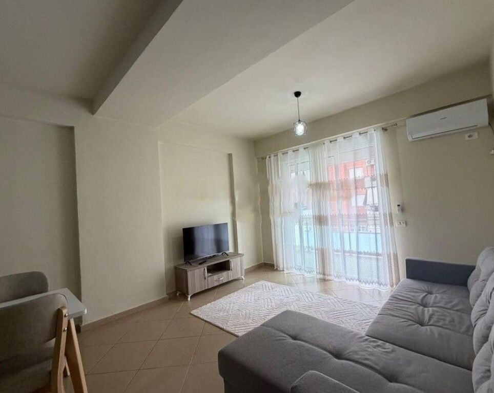 GOLDEN PARK, APARTAMENT 2+1 PER QIRA, TEK PALLATI ME SHIGJETA