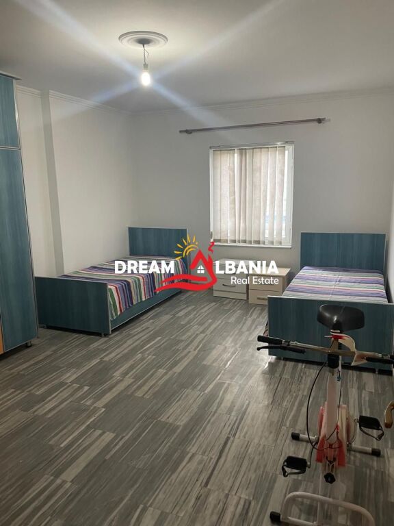 Apartamente 2+1 me qera ne zonen Laprakes afer Hotel Relax ne Tirane (ID 42215488 )