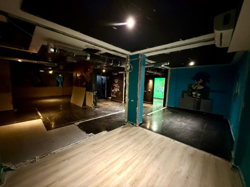 📣 LOCAZIONE Locale Commerciale (Bodrum) 📍 Myslym Shyri, Vicino al Distributore Kastratit ✨💶 Prezzo 1.000 Euro