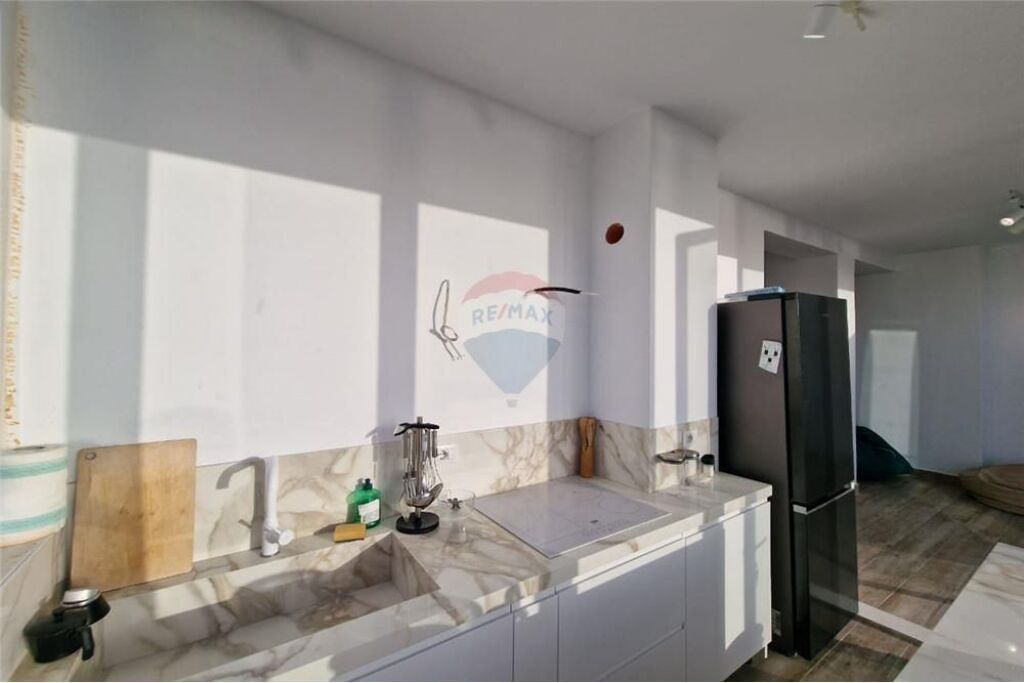 🏖️ Penthouse – Për Shitje | Lungo Mare, Vlorë