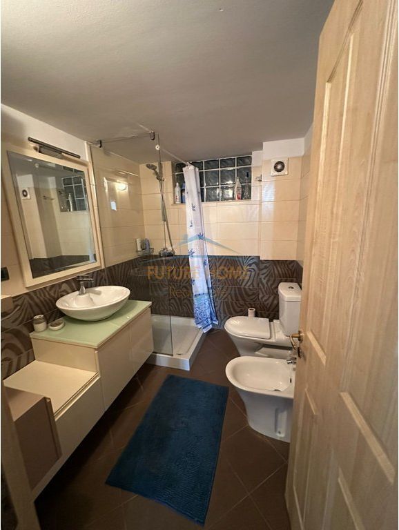 Duplex 2+1+2, Residenza "Kodra e Diellit 1", Tirana.