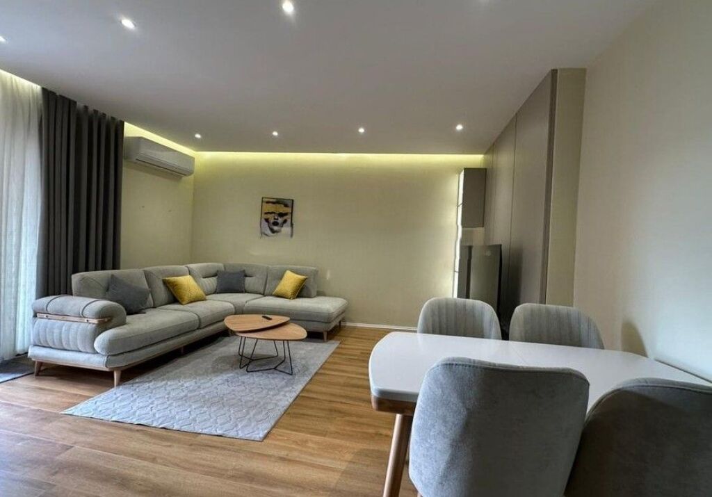 Apartament 1+1 Për Shitje tek Rruga e Kavajës, pranë Qendrës së Tiranës