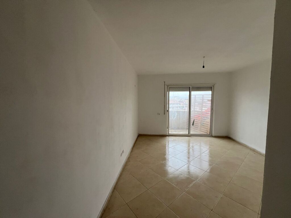 FOR SALE APARTMENT 2+1+2, 107 M2 NEIGHBORHOOD 18 DURRES 110000 EURO