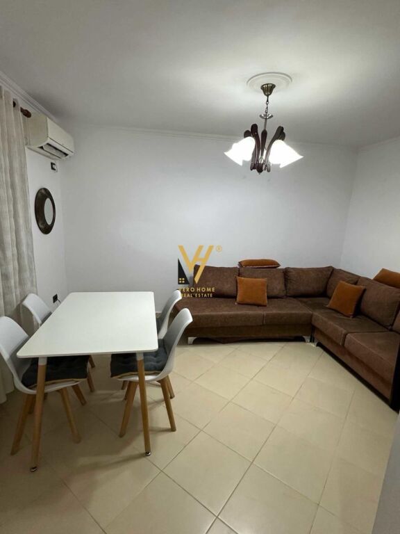 JEPET APARTAMENT 2+1+BLK ME QERA NE XHAMLLIK 50.000 LEKE