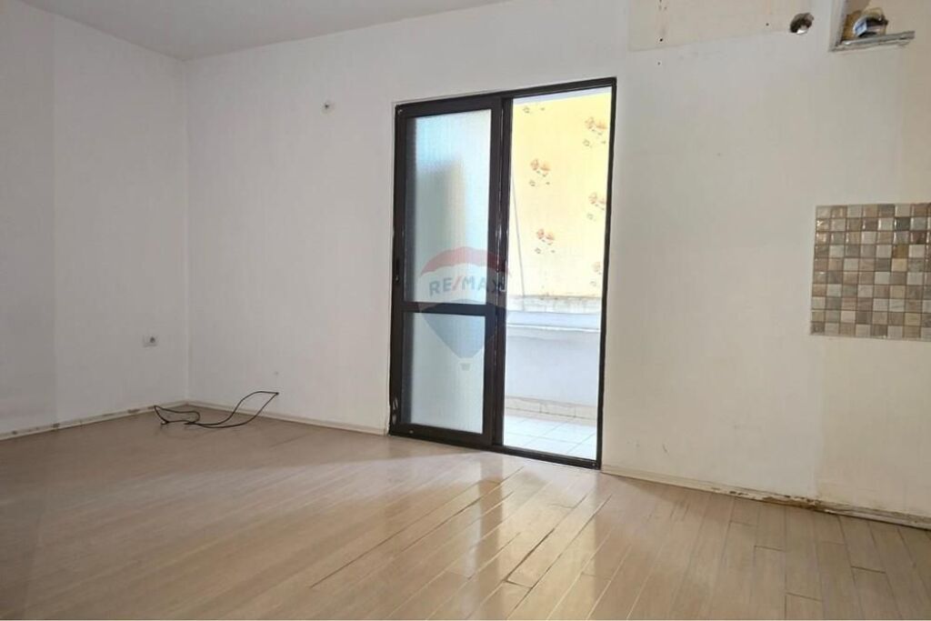 Appartamento 2+1 in vendita a Ishekspozita