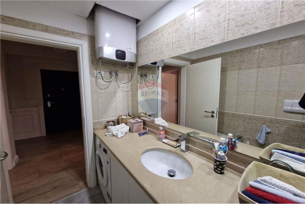 🏡✨ Appartamento di Lusso in Vendita – Lungo Mare, Vlora ✨🌊