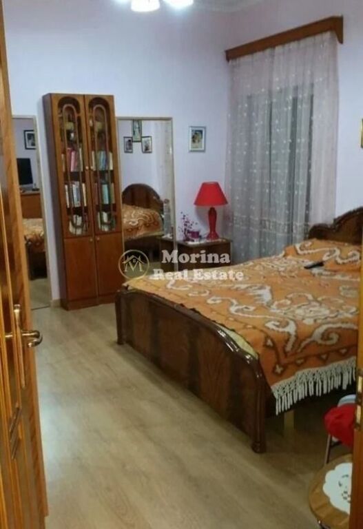 Vendita | Casa privata su 2 piani | Città Studenti | 200000 €