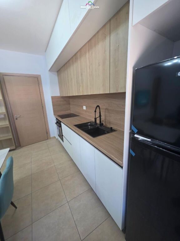 Appartamento In Affitto 1+1 Vicino 5 Maji (ID B2101513) Tirana