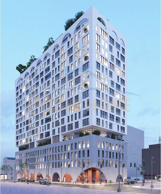 Shitet, Apartament 3+1+2, Komuna e Parisit, Tiranë