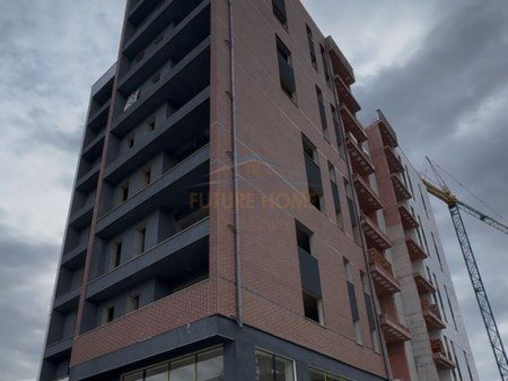 For sale, 1+1 apartment Fusha e Aviacionit, Tirana.