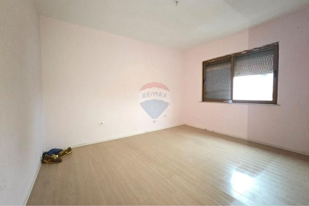 Appartamento 2+1 in vendita a Ishekspozita