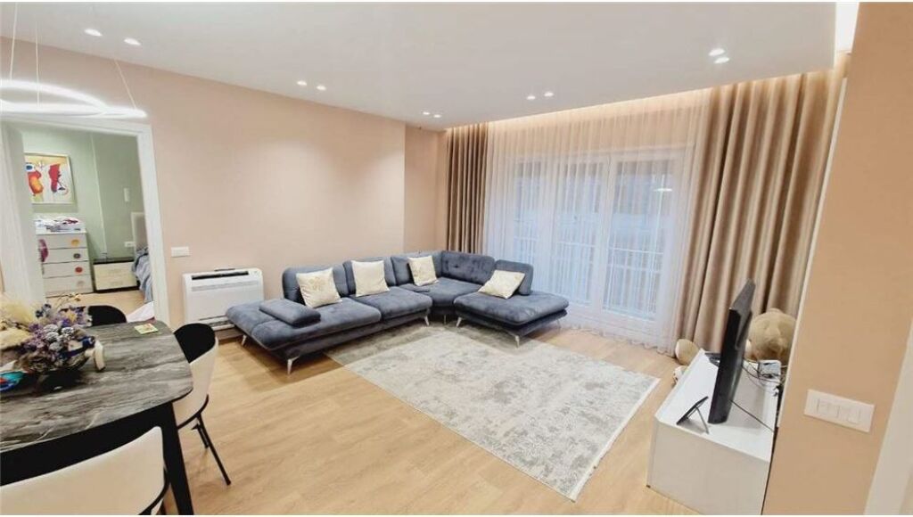Appartamento 2+1 vicino a Vila Gold