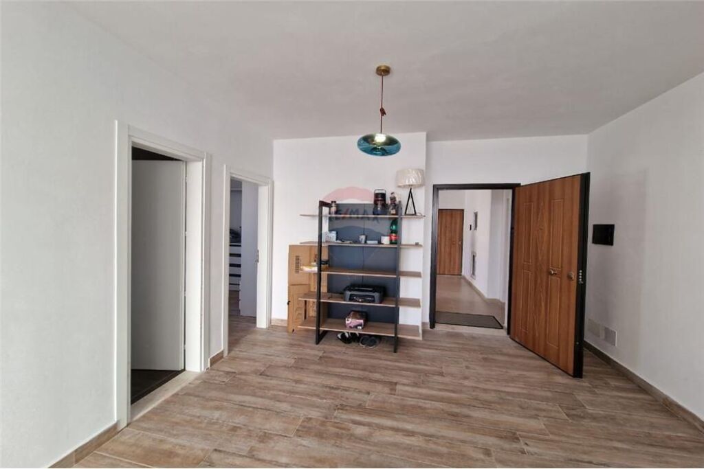 🏖️ Penthouse – Për Shitje | Lungo Mare, Vlorë