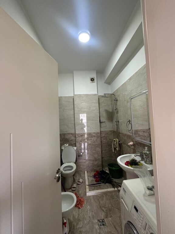 Qera ,Apartament 1+1 Rruga Frosina Plaku