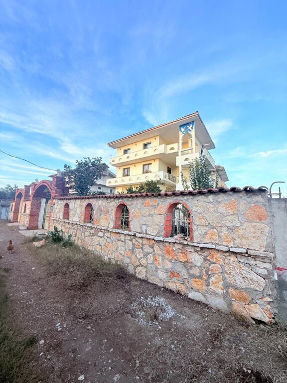 VILLA IN VENDITA SHKOZET DURRES