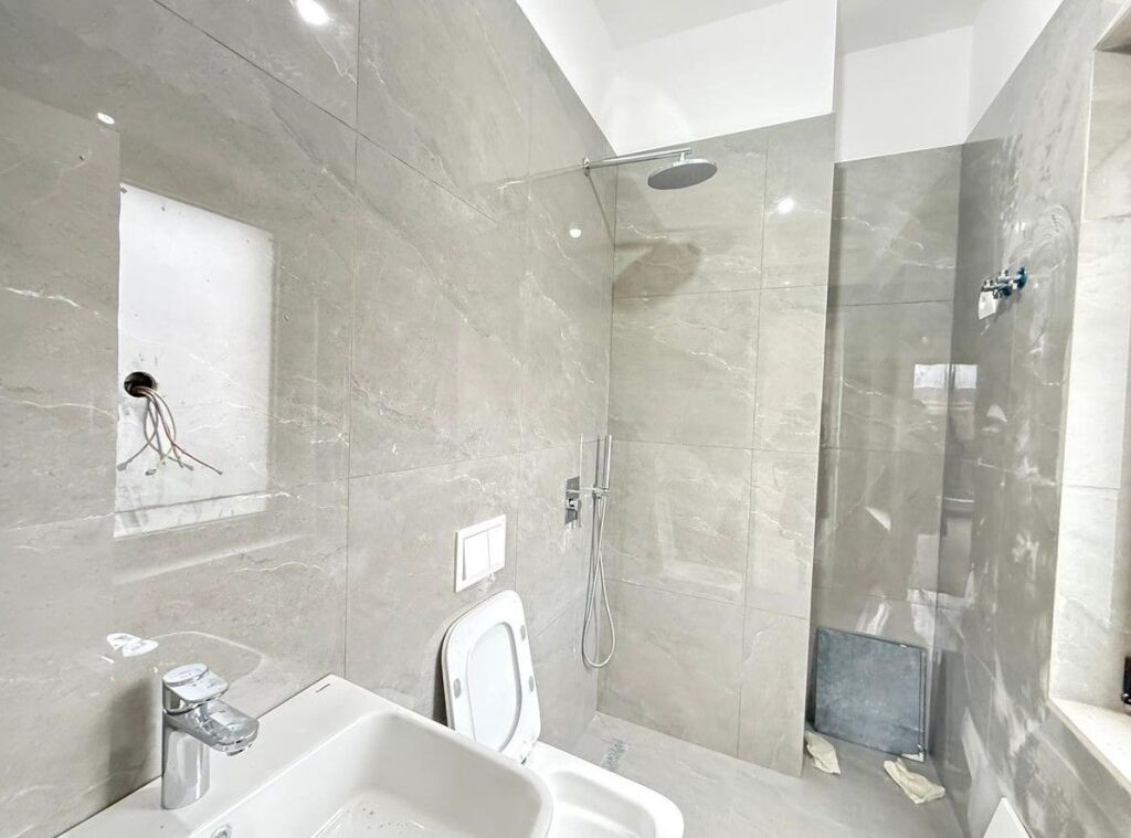 📌APPARTAMENTO IN AFFITTO PER UFFICI – CENTRO, Tirana