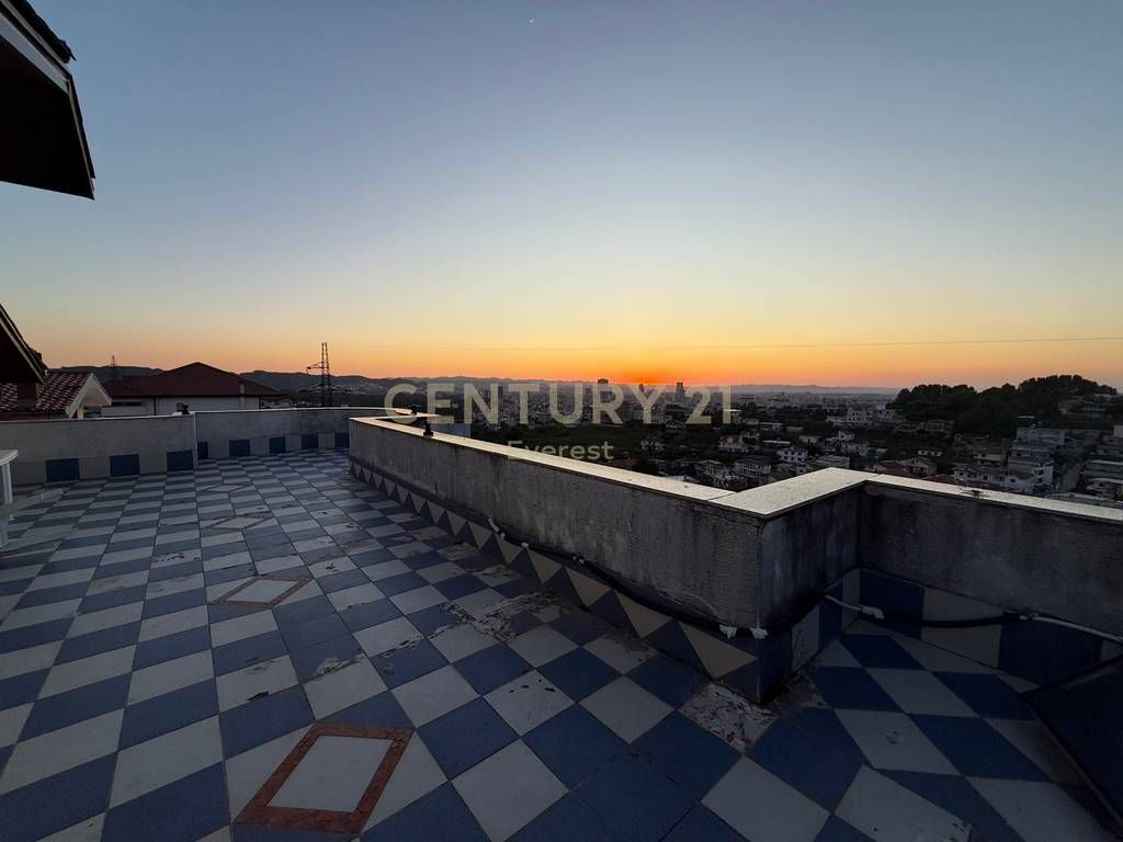 Villa for rent near Lake Farka