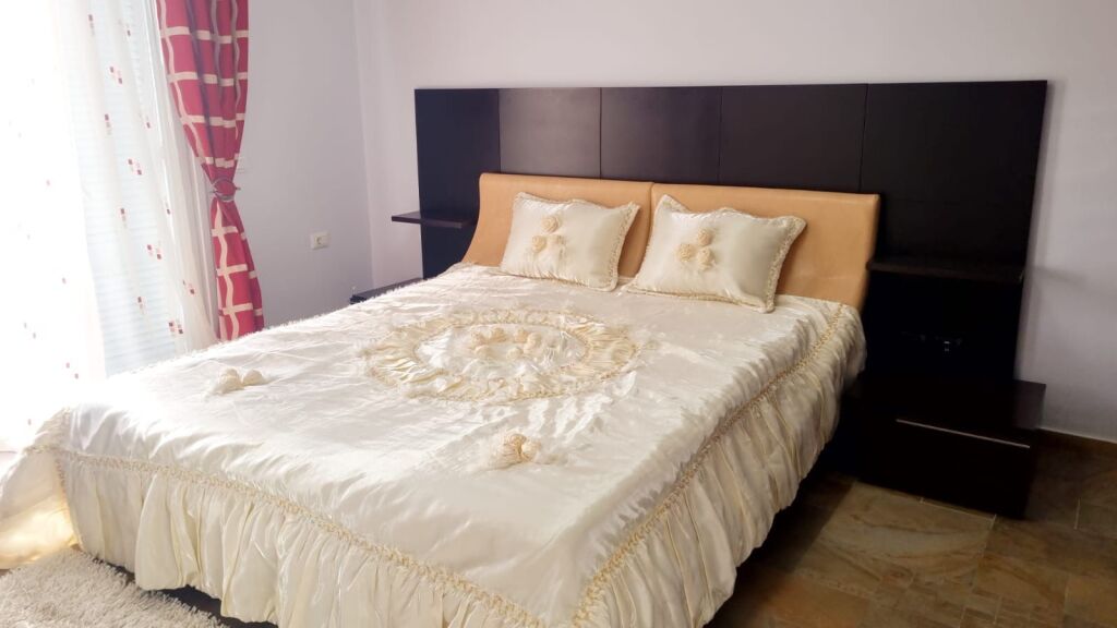 1+1, furnished at the American villas 550 euro