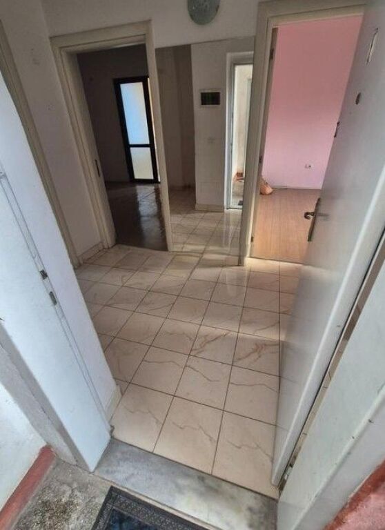 Shitet Apartament 2+1 në Myslym Shyr – Pallat Ekzistues!