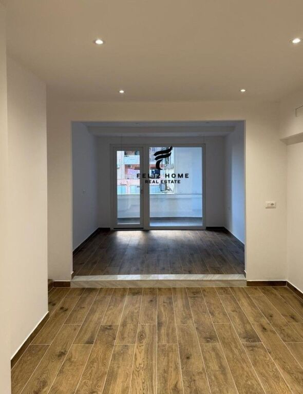 OFFICE FOR RENT 60 M2 TRAIN STATION 80,000 LEKE