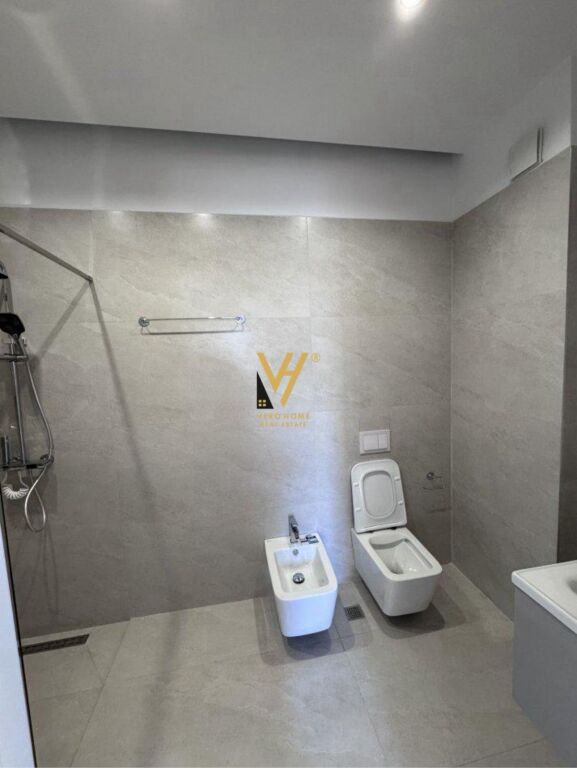 UFFICIO 110 M2 IN AFFITTO PRESSO IL COMUNE DI PARIGI 900 EURO