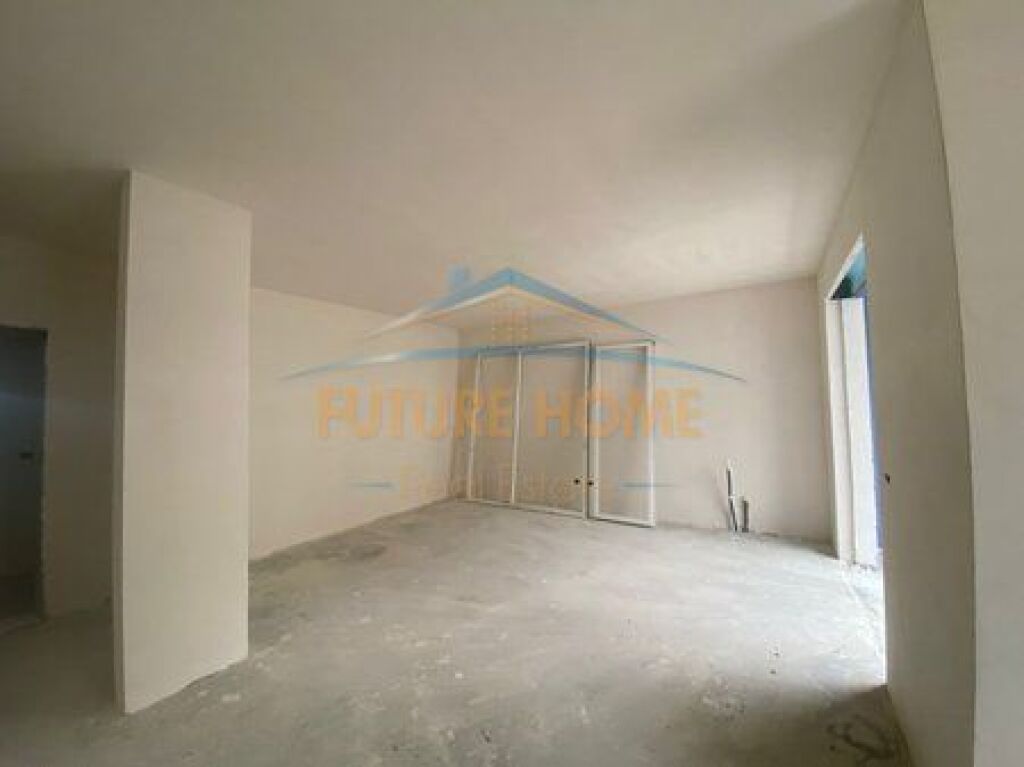 In vendita, Appartamento 2+1+2, Univers City, Tirana.