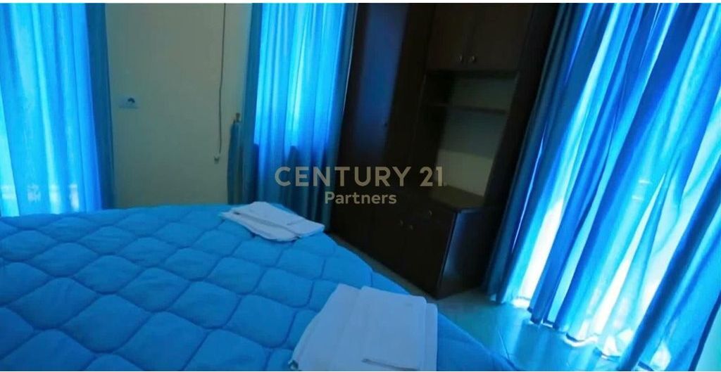ESCLUSIVO - VENDITA HOTEL ALLO SCOGLIO DI KAVAJES, DURRES 1.200.000 €