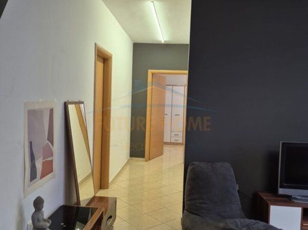 AFFITTO APPARTAMENTO 2+1+PARCHEGGIO ROTONDA ASTIR