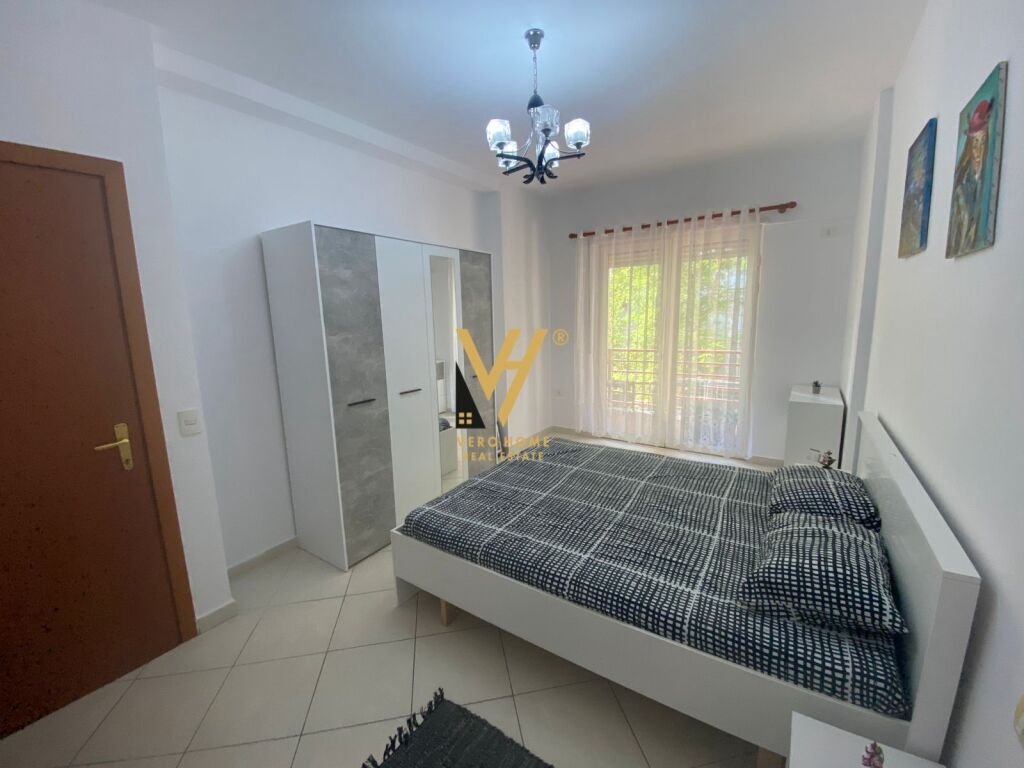 JEPET APARTAMENT 1+1+BLK ME QIRA TE LIQENI I THATE 50.000 LEKE
