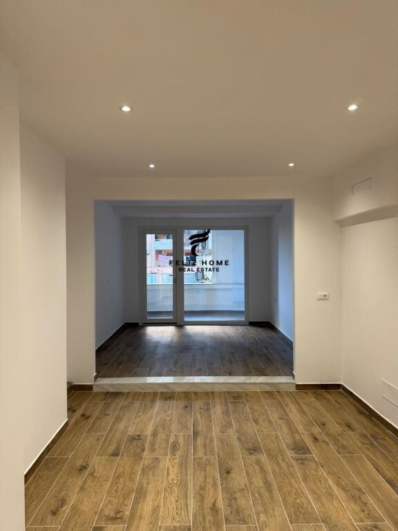 OFFICE FOR RENT 60 M2 TRAIN STATION 80,000 LEKE