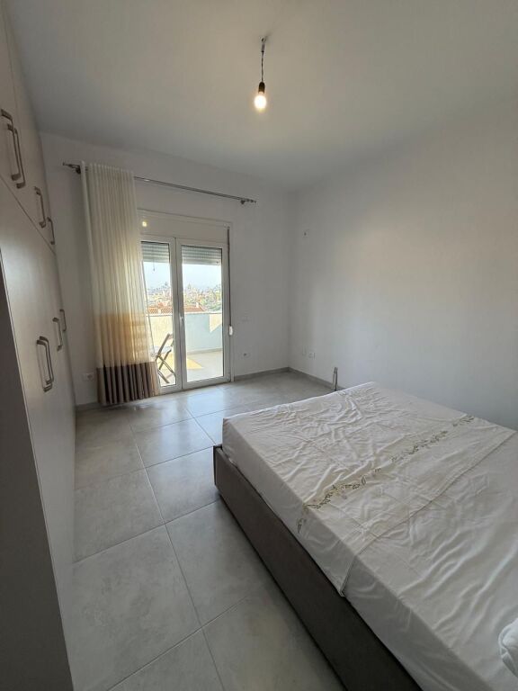 SHITET VILE TEK ZONA SPITALIT DURRES