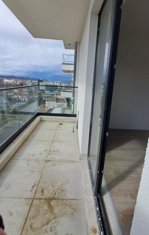 🏡 Vendesi in vendita Appartamento 2+1 – Residenza Turdiu, Campo di Aviazione