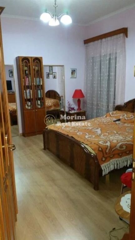 Vendita | Casa privata su 2 piani | Città Studenti | 200000 €