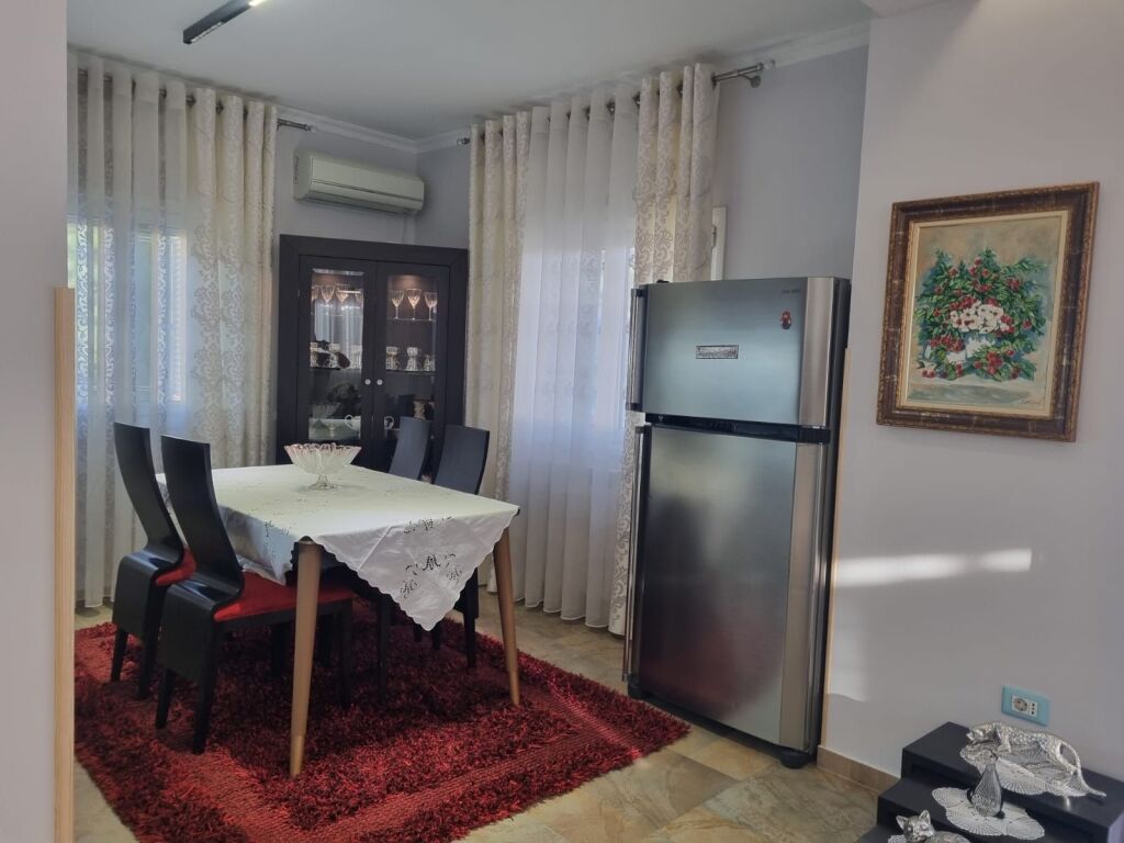 1+1, furnished at the American villas 550 euro