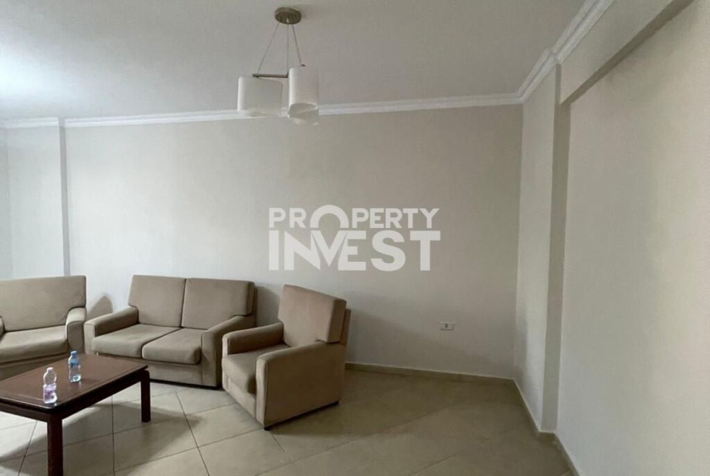 LOCALE IN AFFITTO PER UFFICI, IN VIA KAVAJES